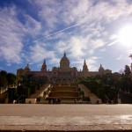 Het plein en de trappen naar het MNAC - Museu Nacional d'Art de Catalunya. Must see tijdens stedentrip Barcelona.