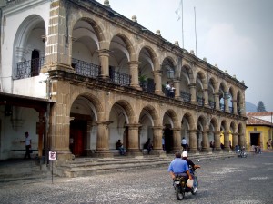 Stadhuis in Parque Central - Antigua
