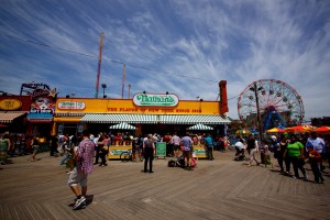 Nathans' Famous Hotdog op Coney Island